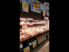 OL39 Yui Chooses Steamy Night of Passion Over Evening Meal