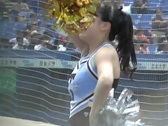 43087 Sizzling Temptress Teases Curves in Steamy Webcam Showdown Live!