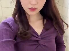 1e9HFKqv Sizzling Beauty's Mind-Bending Blowjob Ignites Fierce Desires