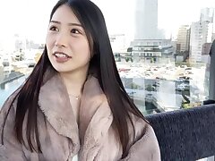 IPZZ-043 Office Heat Hot Secretary's Steamy Bathroom Fantasies Unveiled!