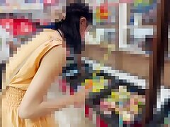 MIDV-243 Sensual Dark-Haired Asian Teen Enjoys Deep Oral Pleasure From Expert Mouth Skills